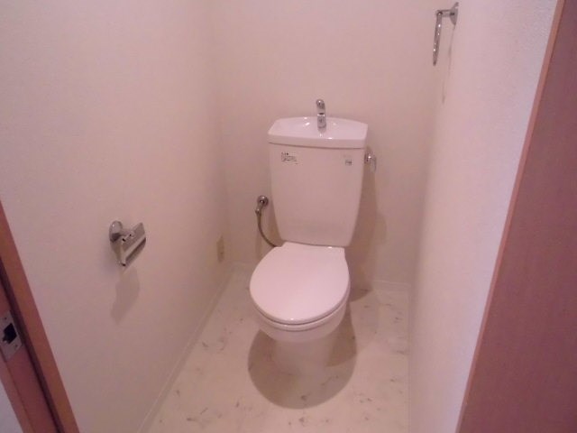 サンシャイン柏の葉2階 トイレ