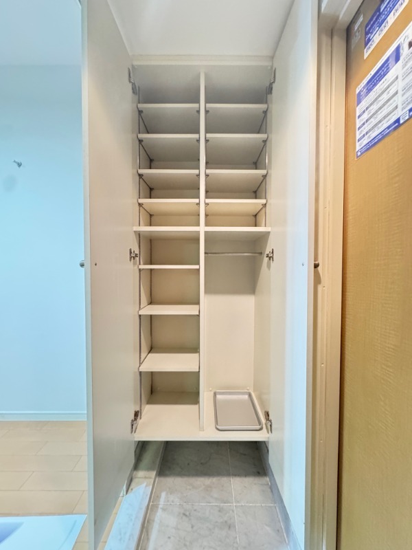 レジディア日本橋人形町2階 収納