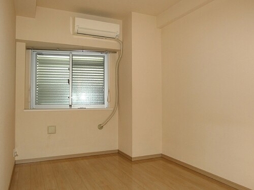 ライオンズ横浜新子安ハーバーコート6階 洋室約6.3畳