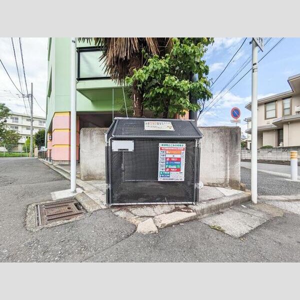Kビル ゴミ捨て場