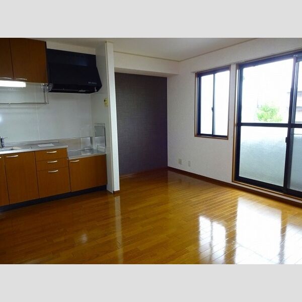 ヴィラ・シャルマン　A リビング