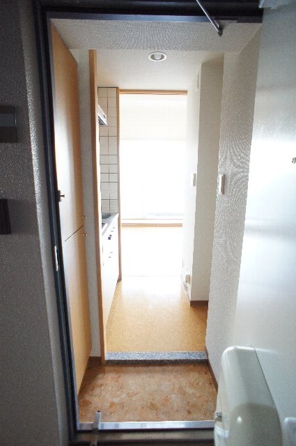 マリンパレス登戸0503号室 玄関