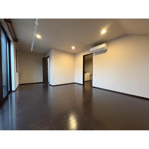 世田谷区東玉川1丁目貸家1号室 リビング