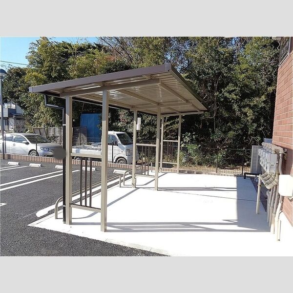 フランボワーズ中島 駐輪場