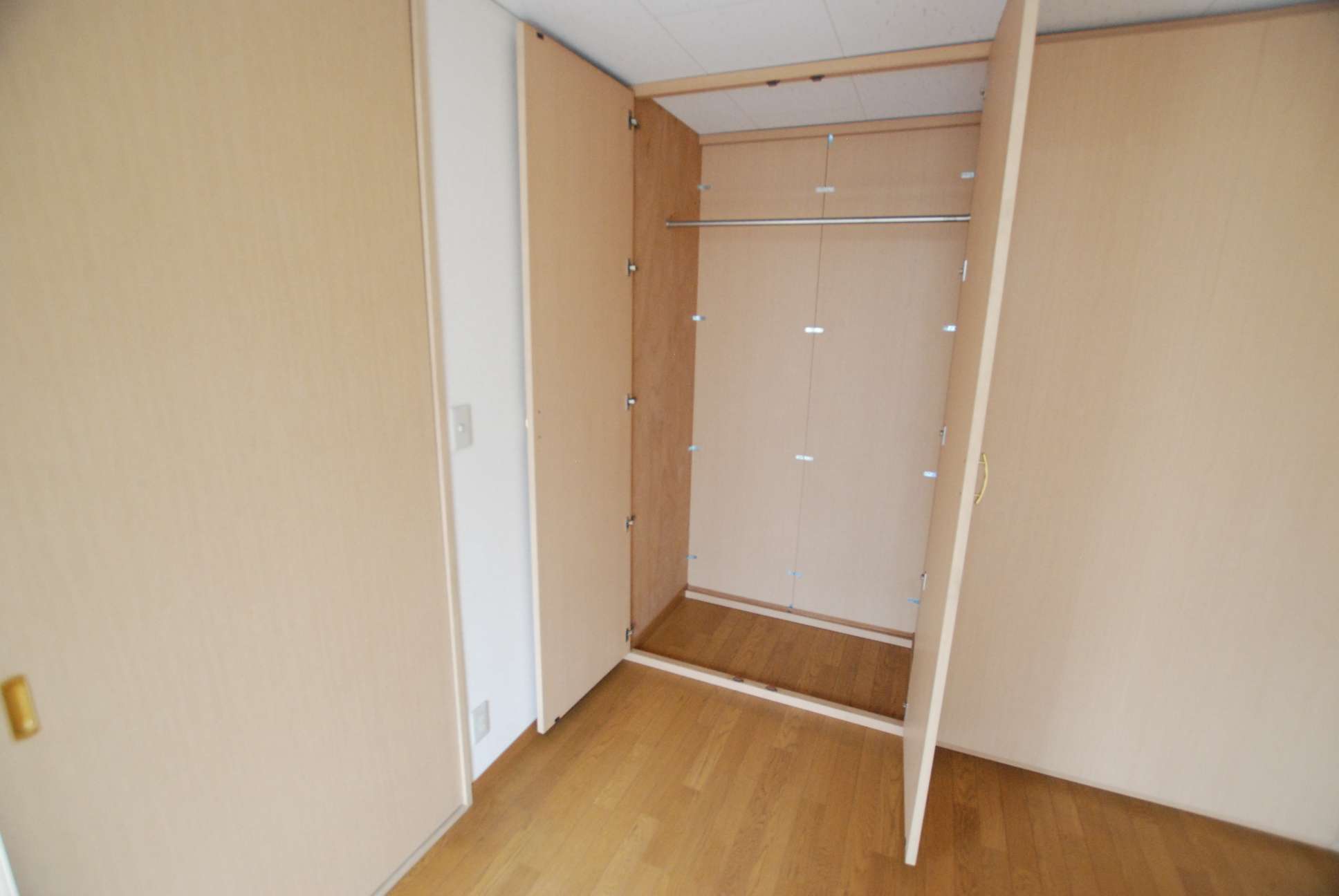 レオパレスエムフィールドⅠ 内観