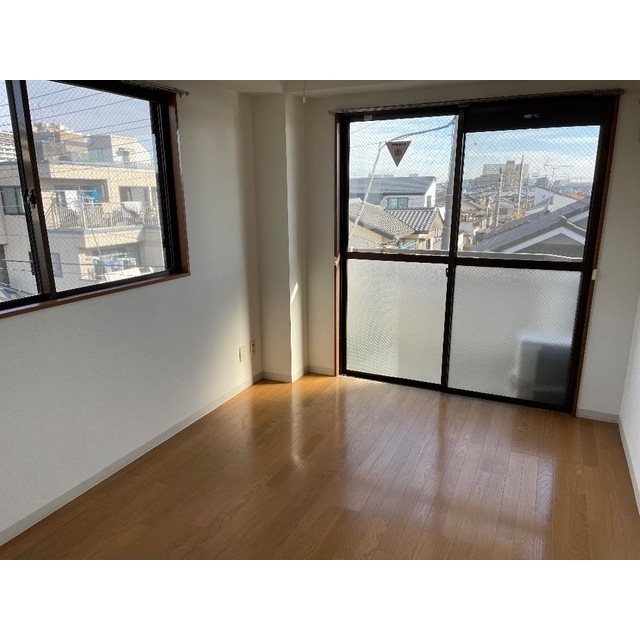 第3関根ビル305号室 リビング