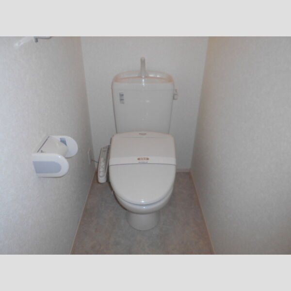 グリーンフォレスト　Ⅱ201号室 トイレ　温水洗浄暖房便座