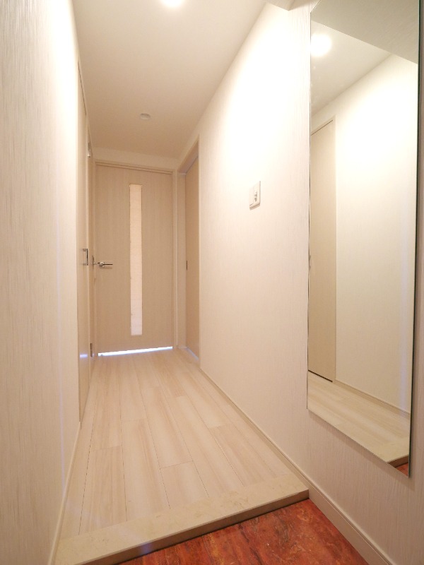 プレジオ川口ASIAN8階 玄関