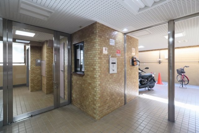 ライオンズマンション目黒不動前2階 エントランス