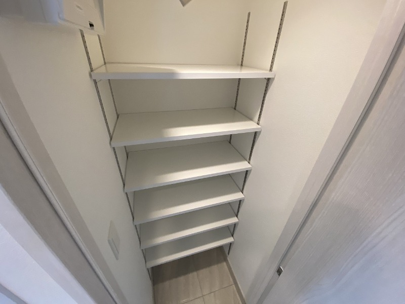 シーズンフラッツ蔵前清澄通り5階 下駄箱（他部屋参照）