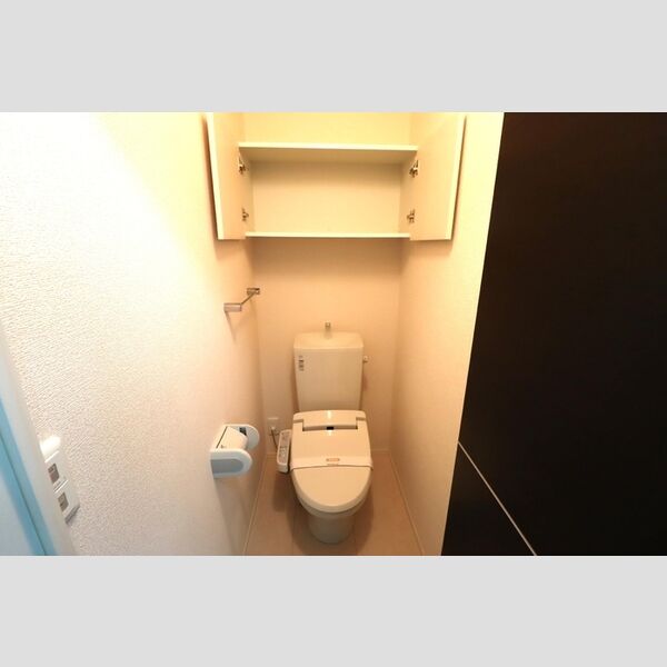 オアーゼ107号室 温水洗浄便座