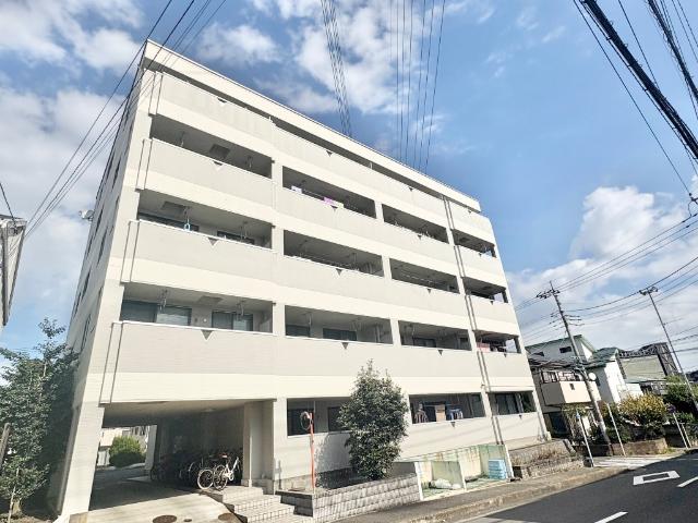 ロイヤルメゾン高森103号室 外観写真（昼）