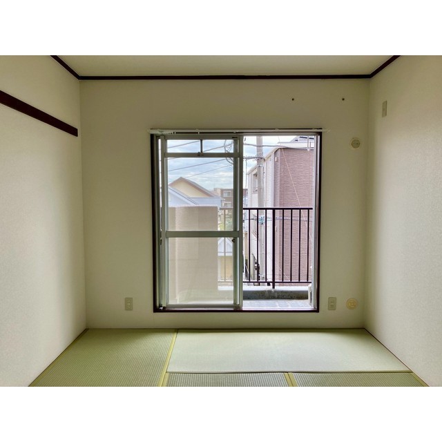 シーサイドテラス302号室 和室