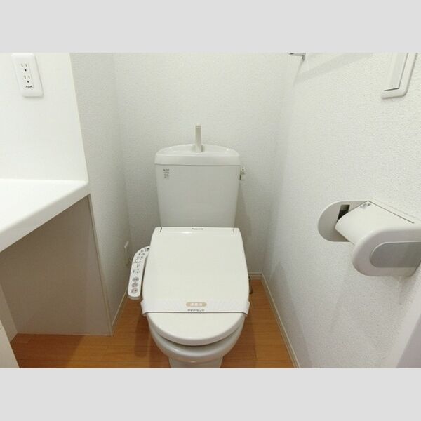ベルソス高倉　B203号室 温水洗浄暖房便座