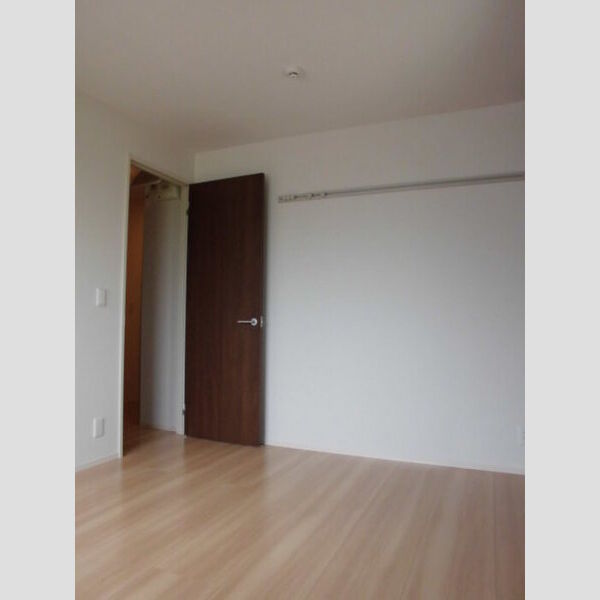 ル・リアン201号室 北側洋室6.1帖