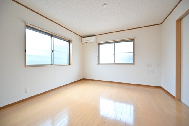 早宮４丁目戸建て システムキッチン（2口IH・1口ラジエント）