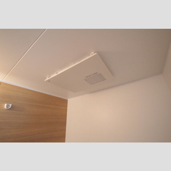 ルピナ105号室 浴室換気乾燥機