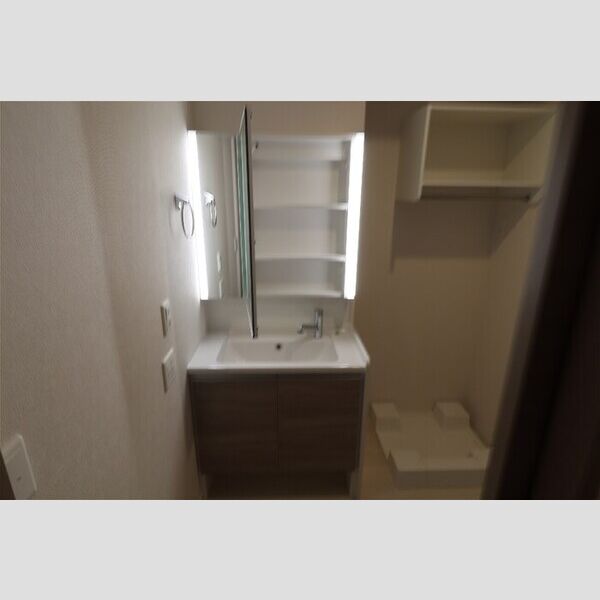 サリサ.j 洗面化粧台