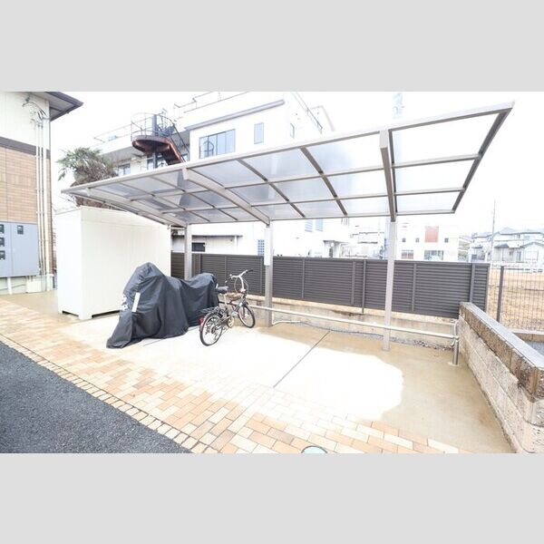 ポルテボヌール　Ⅱ103号室 駐輪場