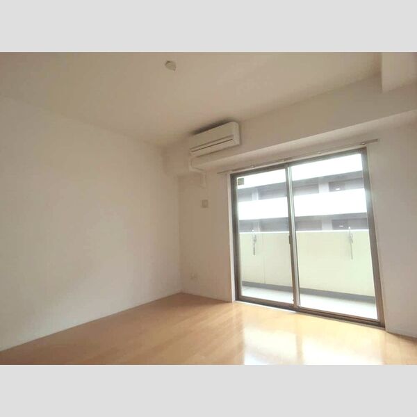 グラン・シャリオS 洋室　8.1帖