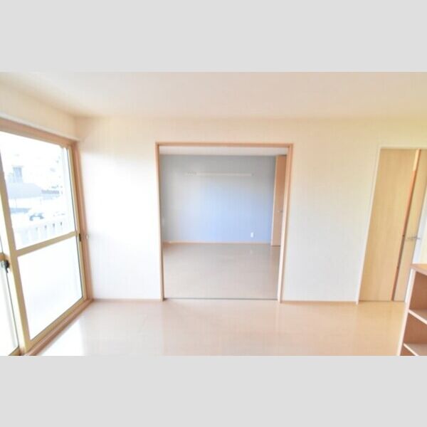 ラディアント102号室 内観