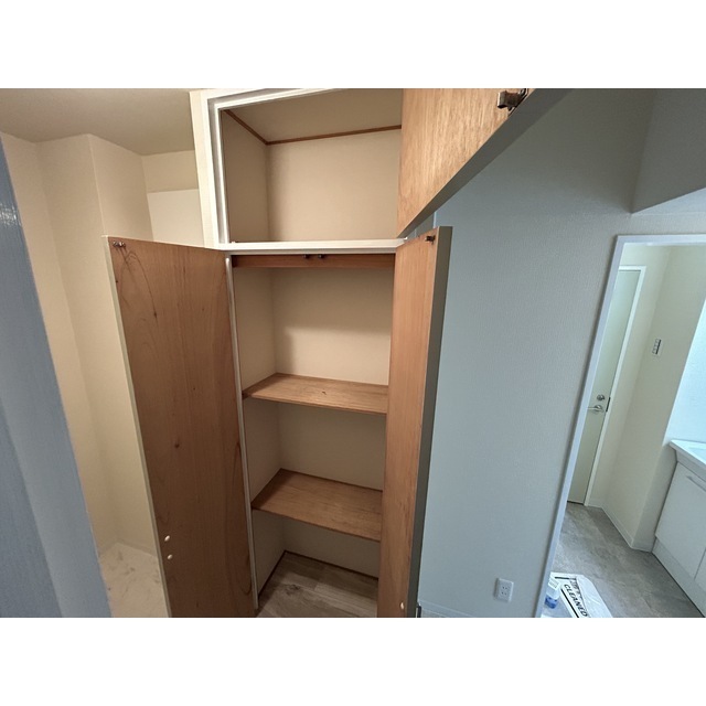 サリジェ志村公園302号室 内観