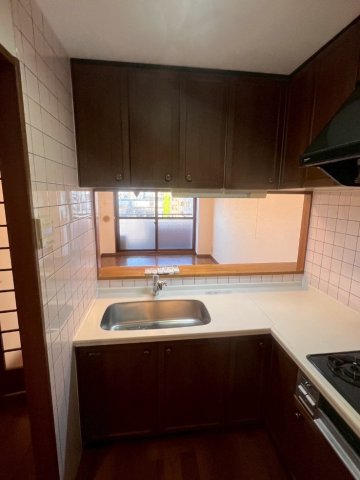 ベルドゥムール越谷茜町 キッチン