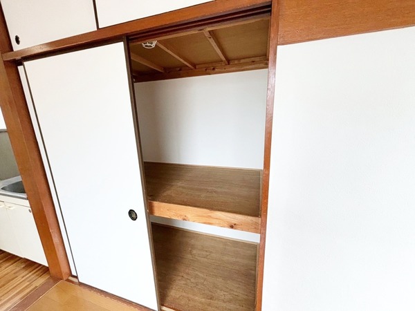 ＮＫハイツ 収納