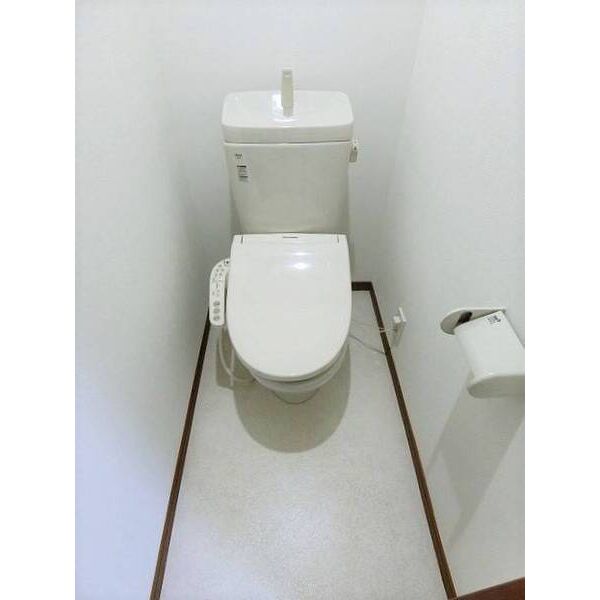 センターパーク北小金0102号室 トイレ