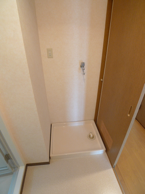 ハイム海神南0503号室 内観