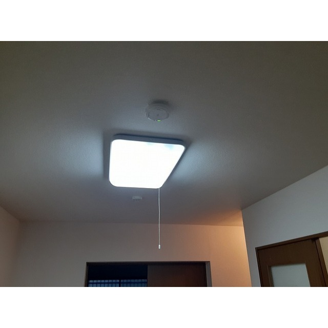 ルプレ荻窪0102号室 照明