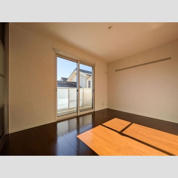 ドエルK202号室 洋室①(別角度)