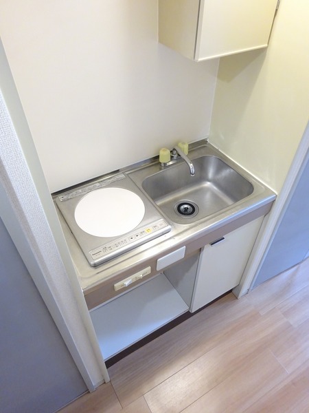 メイツ伊勢佐木長者町402号室 キッチン