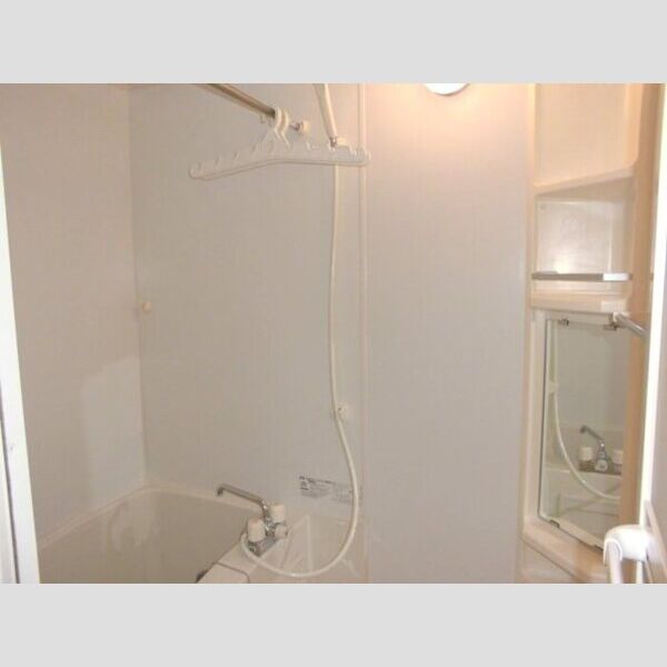 グリーンコテージD バス