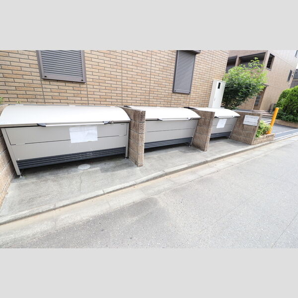 リビングタウン鍵山　C 周辺