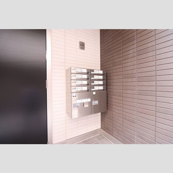 セジュール春日町2201号室 郵便BOXと宅配BOX