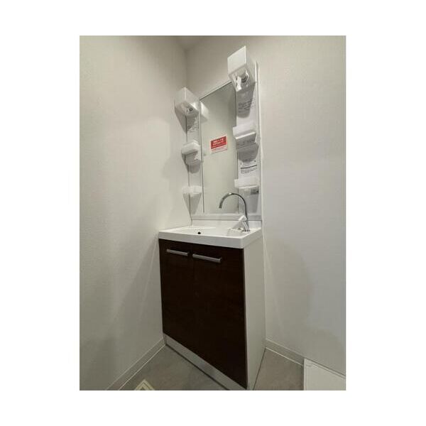 レジデンス向小金 洗面