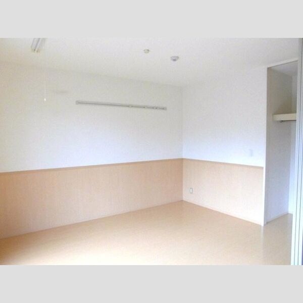 メゾンアリア101号室 南洋室6帖