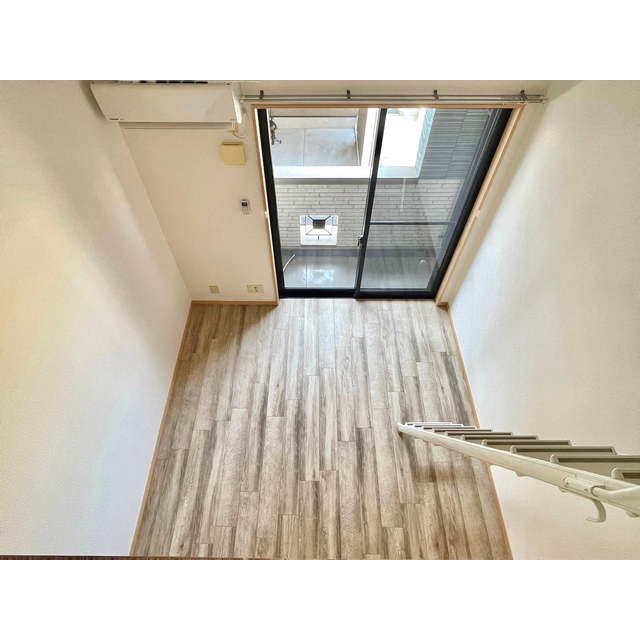 ミル　シャンブル206号室 ☆ロフトから洋室