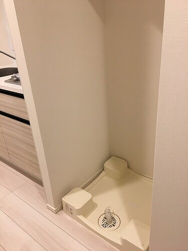 ＫＤＡ　ＧＯＴＥＮＹＡＭＡ7階 室内洗濯機置場　※2019年7月撮影