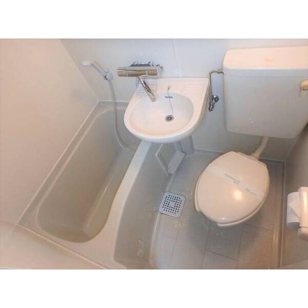 ヴィラ・カミニート0105号室 お風呂