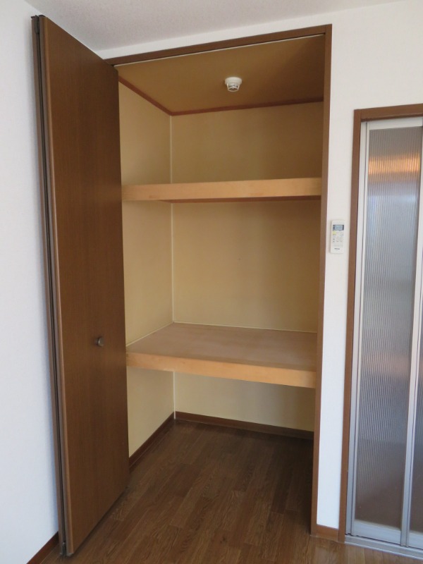 グランドール東 ※別号室の写真となります。