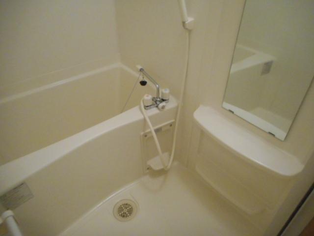 コーポ・リバーレイン バス