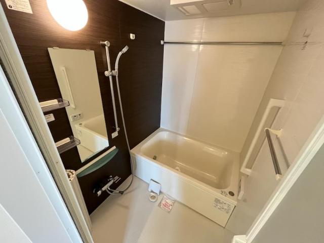 エスポワールせんげん台201号室 バス