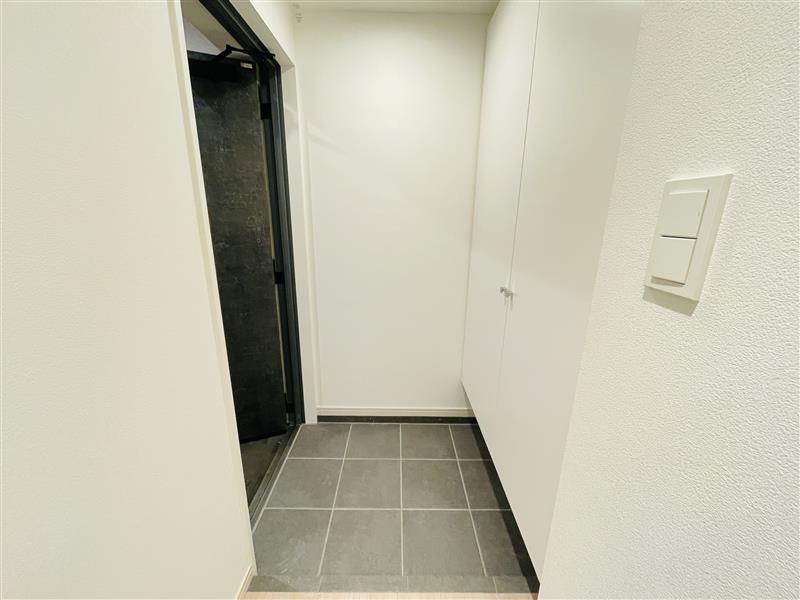 SYFORME NEXT IKEBUKURO WEST305号室 玄関