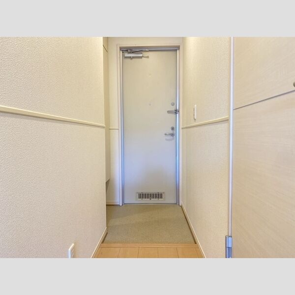 コモレビ大蔵　F303号室 E303号室　玄関