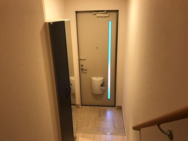 アベニュー仁戸名Ⅲ 玄関