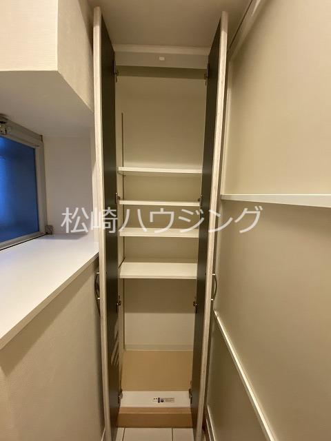 ＢＥＷＥＬプラス 玄関
