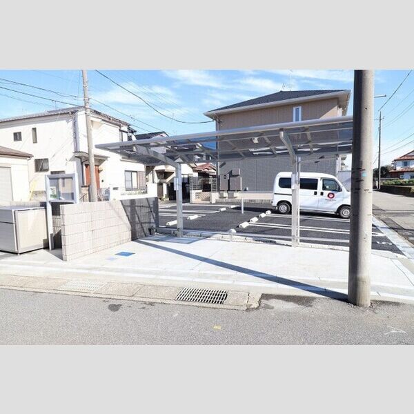 ソレアード 駐輪場