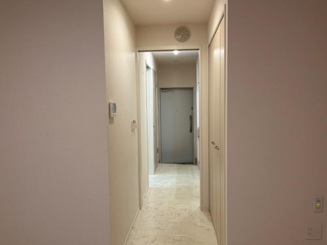 エミネンスおおたかの森 廊下